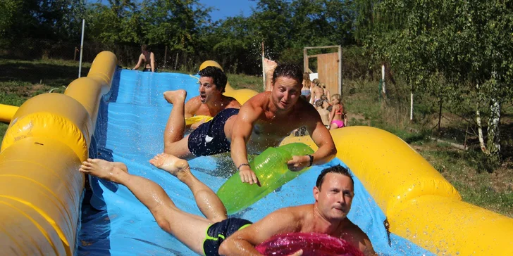 Bláznivý Slide festival: neomezený počet jízd na dlouhé nafukovací skluzavce