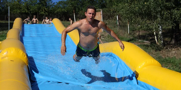 Bláznivý Slide festival: neomezený počet jízd na dlouhé nafukovací skluzavce