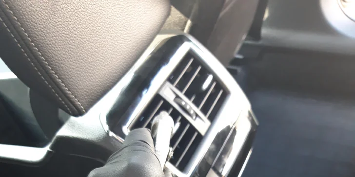 Zavezte své auto do pražského servisu Sentera.