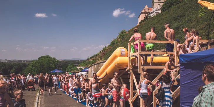 Bláznivý Slide festival: neomezený počet jízd na dlouhé nafukovací skluzavce