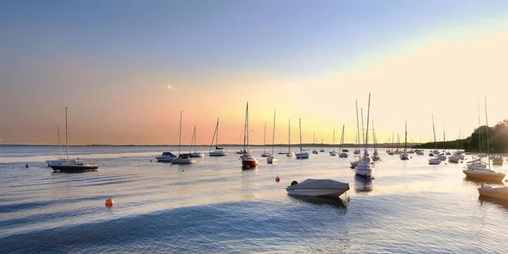 Léto či podzim u Lago di Garda: 100 m od pláží, s polopenzí, bazénem a wellness