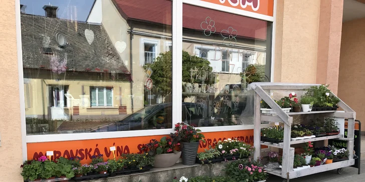 Dárková květinová krabice plná růží