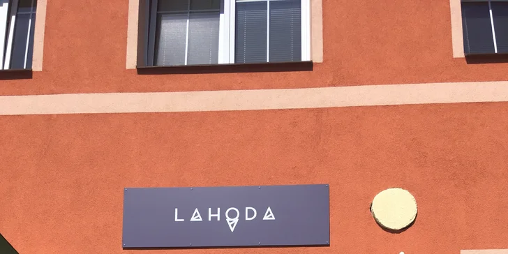 Zmrzlina a domácí limonáda kousek od rodného domu Ferdinanda Porsche