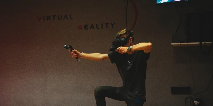 Opusťte palubu všedního dne: virtuální realita na profi konzolích