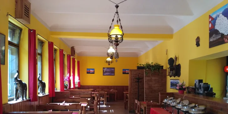 Nepálské menu až pro 4 os. s kuřecím, jehněčím i bezmasým jídlem dle výběru