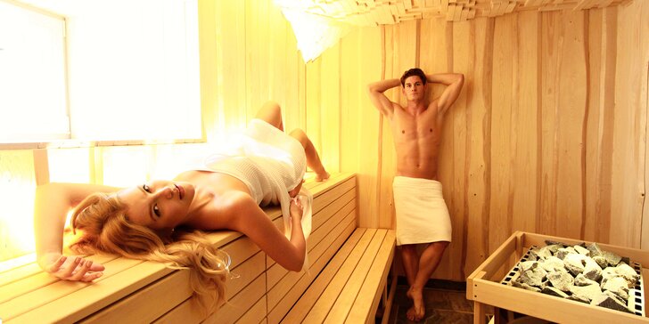 Romantika a relax: párová masáž nebo 60–120 minut privátního wellness