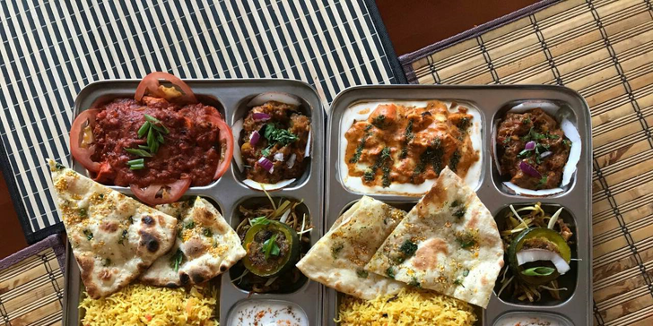 Na skok do Orientu: indické thali neboli mix specialit pro dvě osoby