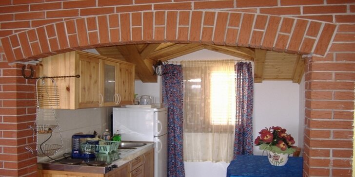 Týden v chorvatském letovisku Žaborič v apartmánovém domě jen 40 m od moře