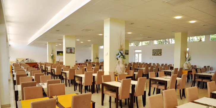 Váš kupón zahŕňa program All Inclusive, ktorý zahŕňa raňajky, obedy aj večere.