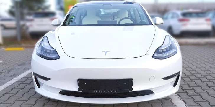 Jízda budoucnosti v Tesle Model 3 Performance: 30 až 60 min. spolujízdy i řízení