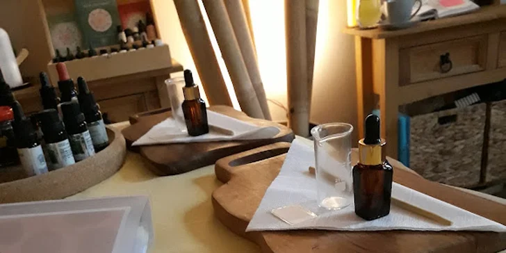 Kurz zahrnuje veškerý materiál, pomůcky, skripta i malé občerstvení. 