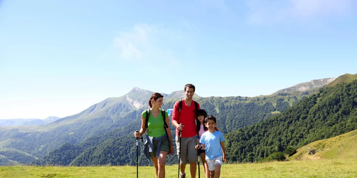 Léto či podzim na horách: dovolená v Krkonoších, polopenze i sauna