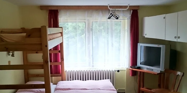 Zima nebo jaro v Peci pod Sněžkou: ubytování se snídaní blízko skiareálu