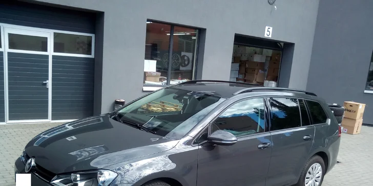Interiérové a exteriérové čištění vašeho vozu vč. možnosti ošetření laku