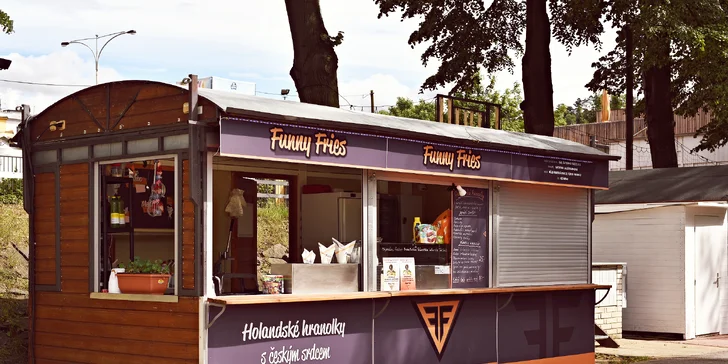 Jeden kornout s holandskými hranolky a další pochoutkou ve Žlutých lázních