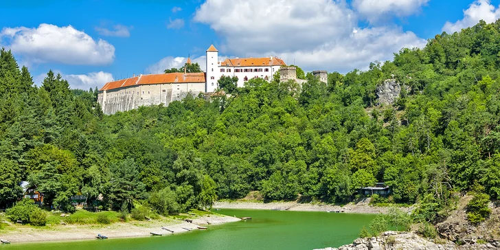 Pro partu či rodinu: Jaro nebo podzim v apartmánech u Vranovské přehrady