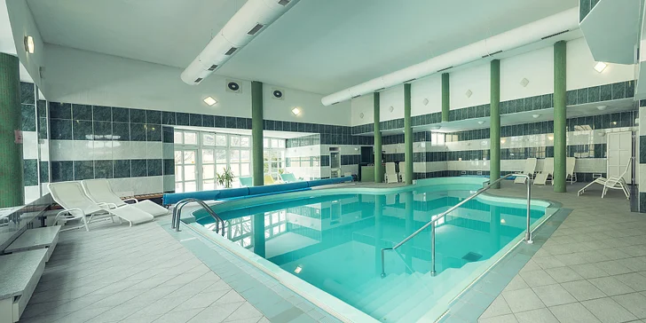 Pobyt jako v pohádce: Wellness a romantická večeře při svíčkách pro dvě osoby