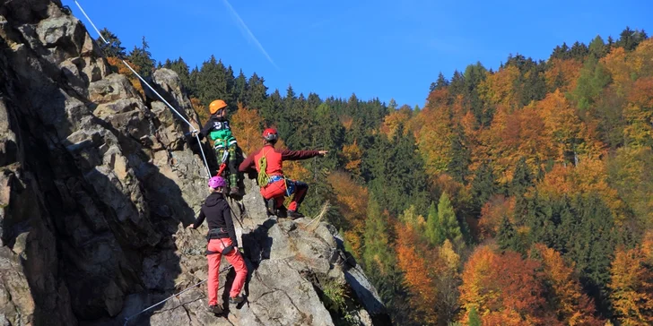 Jednodenní zážitkový kurz via ferrata lezení včetně instruktáže na Vysočině