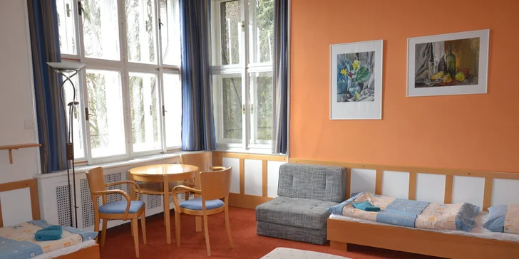 Romantika u Babiččina údolí: zimní či jarní pobyt ve Vile Čerych pro 2 osoby