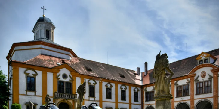 Super jízda pro dospělé i děti: Šlapací káry Berg či koloběžky Kostka na hodinu