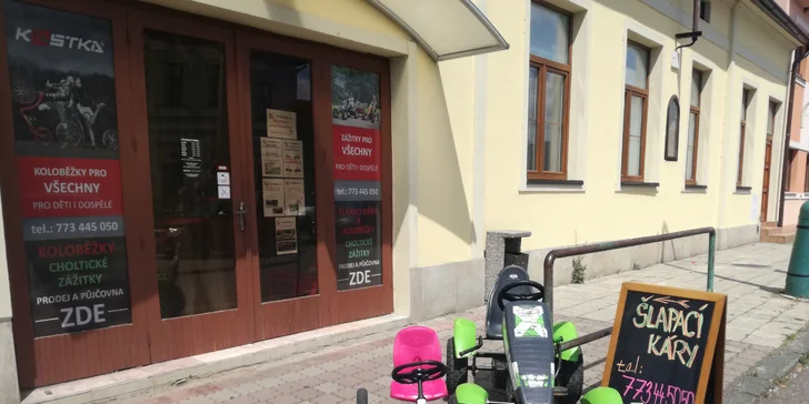 Super jízda pro dospělé i děti: Šlapací káry Berg či koloběžky Kostka na hodinu