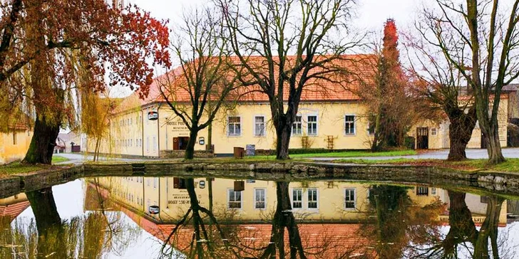 5 dní relaxační dovolené v Českém středohoří: polopenze, venkovní vířivka i masáže