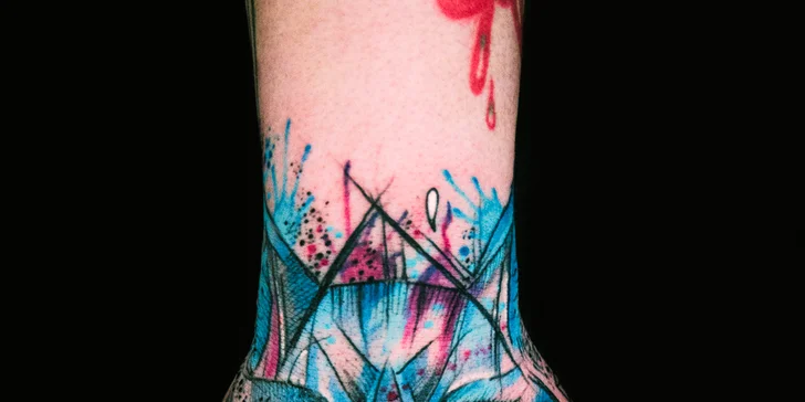 Láska na celý život: Parádní kérka od profesinálů ze studia Tata Tattoo
