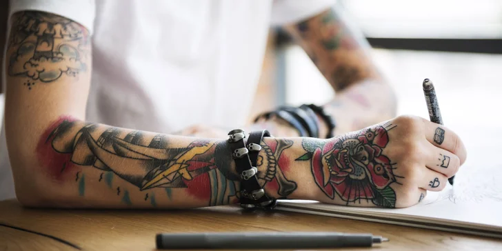 Láska na celý život: Parádní kérka od profesinálů ze studia Tata Tattoo