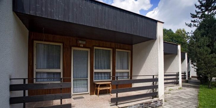 Letní relax na Vranově: pobyt ve starším bungalovu u Vranovské přehrady