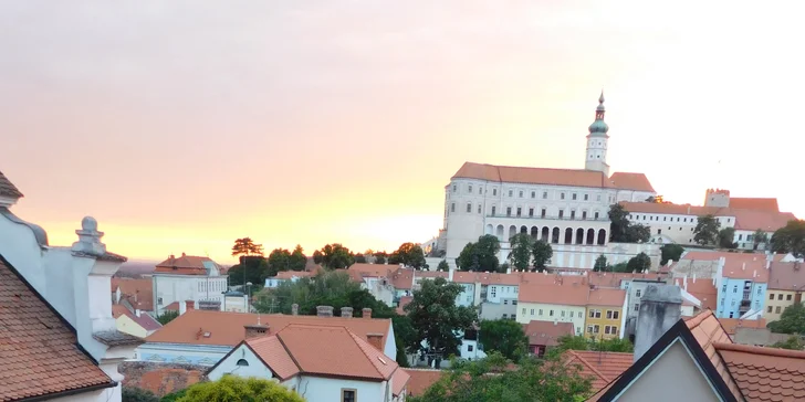 Romantická projížďka: pronájem skútru + dvě přilby