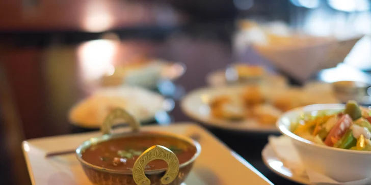 Autentické nepálské menu pro dva – masové i vegetariánské speciality