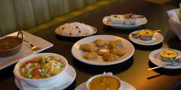 Autentické nepálské menu pro dva – masové i vegetariánské speciality