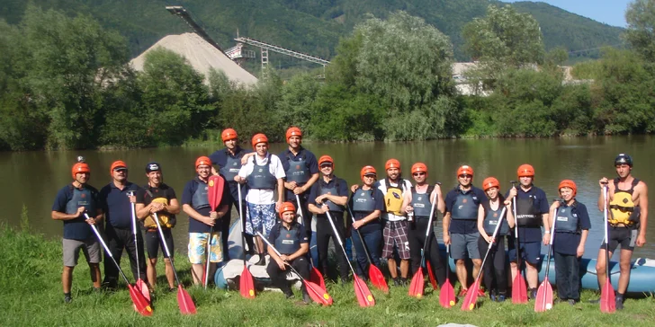 Za adrenalinem do Liptovského Mikuláše: vzrušující rafting na řece Váh