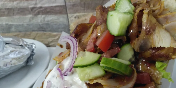 Jídlo s sebou pro 1 či 2 osoby: Kebab a pití z bistra na náměstí Jiřího z Poděbrad