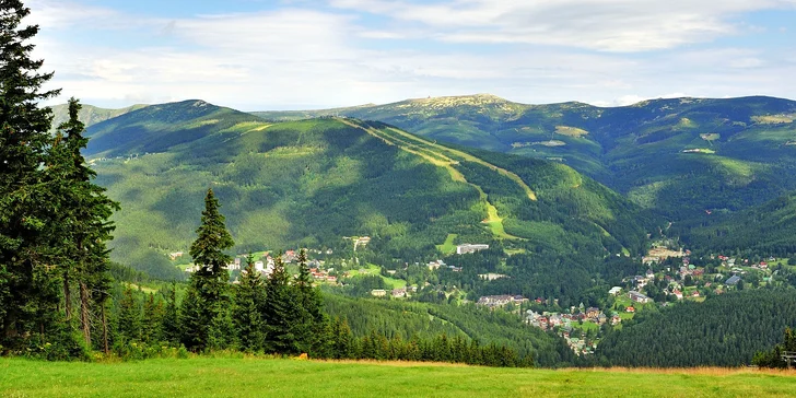 Krkonoše: hotel v Rokytnici se snídaní, saunou a spoustou výletů