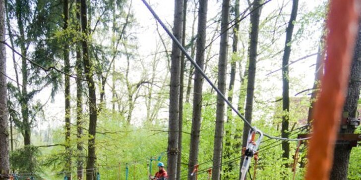 2 hodiny v outdoorovém lanovém parku: pouze nízké nebo i vysoké překážky