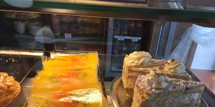 Oslaďte si život ve Fulneku: Káva se zákuskem dle výběru a domácí limonáda