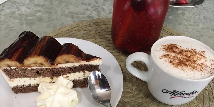 Oslaďte si život ve Fulneku: Káva se zákuskem dle výběru a domácí limonáda