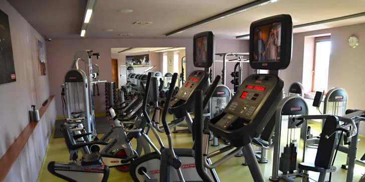 Po celou dobu pobytu máte i neomezený vstup do hotelového fitness s moderními stroji StarTrac.