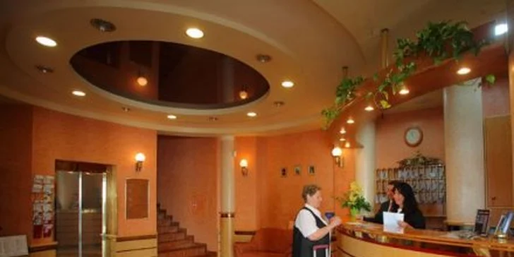 3995 Kč za TŘI DNY PRO DVA v luxusním hotelu Ambiente**** v Karlových Varech v hodnotě 9380 Kč. Snídaně i večeře, vstup do Thermária, pivní či vinná koupel i masáž pro dvě osoby.