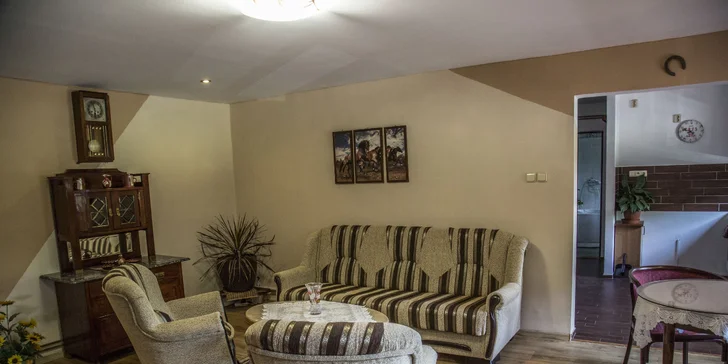Královský apartmán na ranči: pobyt se 2 druhy večeří a dalšími lákadly