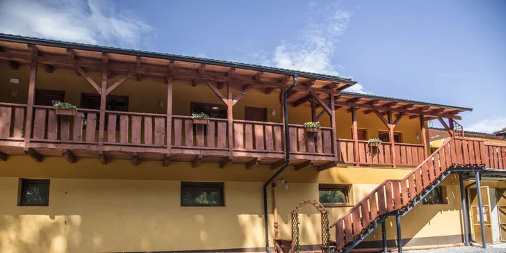 Zážitky na ranči v Beskydech až pro 4 osoby: privátní wellness, masáž nebo jízda na koni