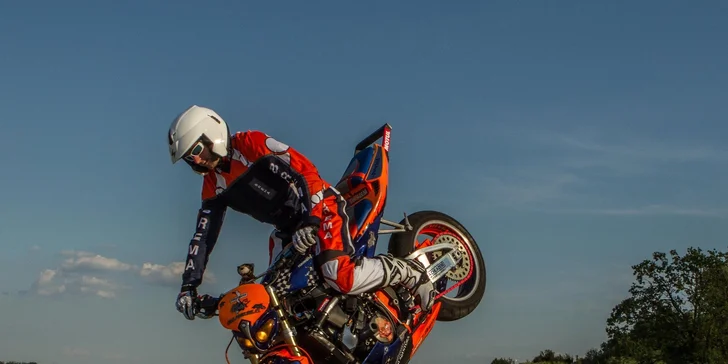 Kaskadérská motocyklová show a divoká spolujízda pro 1, 2 nebo 4 osoby