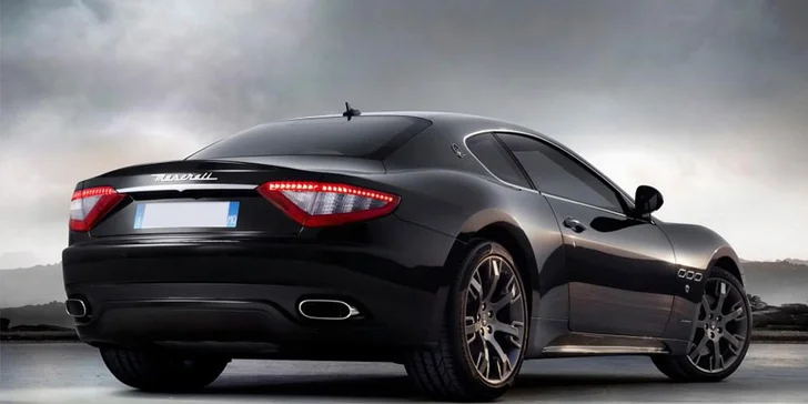 Buďte králi silnic: zapůjčení luxusního Maserati Granturismo V8 na den nebo víkend