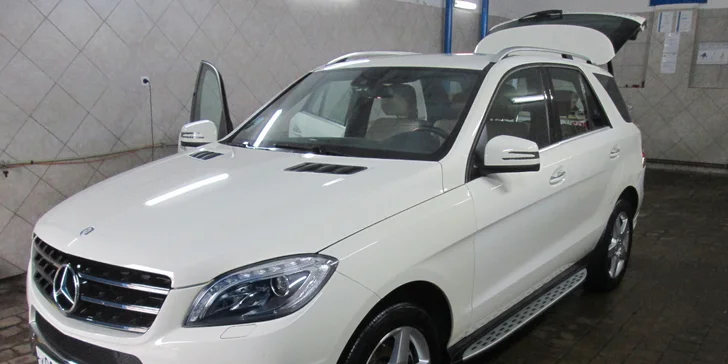 Ruční mytí vozu, tepování, impregnace kůže a další péče v Time Wash Cars