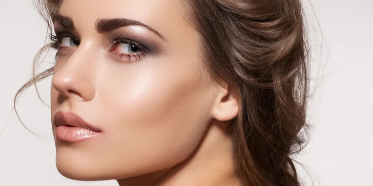 Permanentní make-up obočí pudrovou metodou