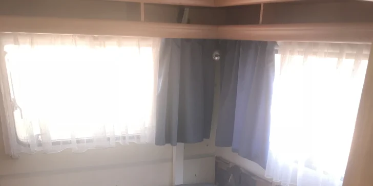 Pokud se ale o jídlo nechcete starat, za příplatek vám tu rádi zajistí stravu. 