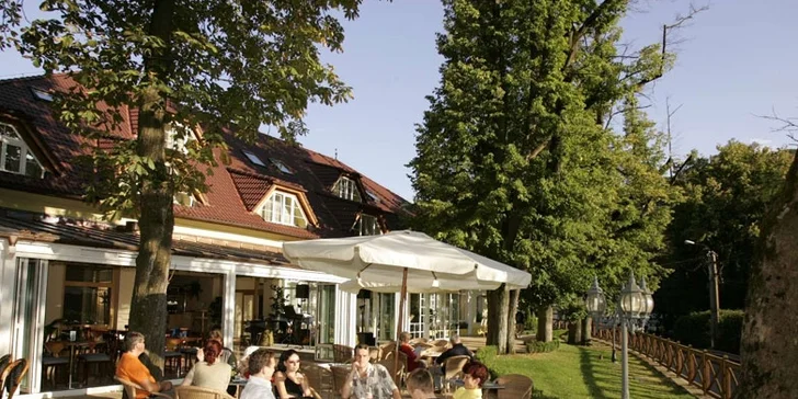 Relaxační pobyt v Trenčianských Teplicích: Neomezený wellness a polopenze pro 2