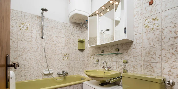 Nechybí ani vlastní WC a koupelna.