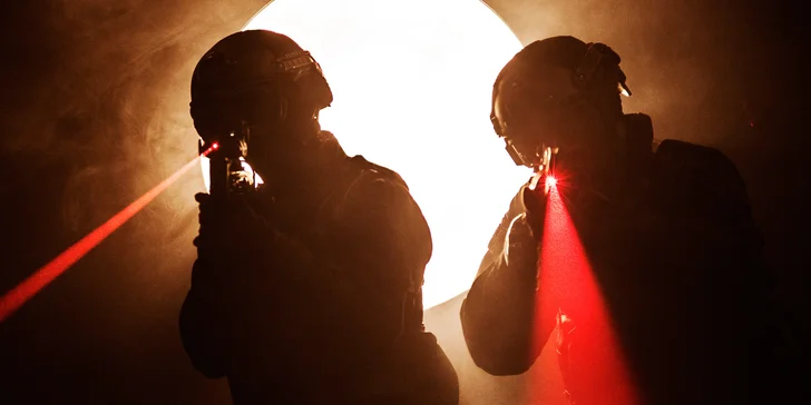 S partou na akci plnou adrenalinu: Laser game až pro 8 hráčů